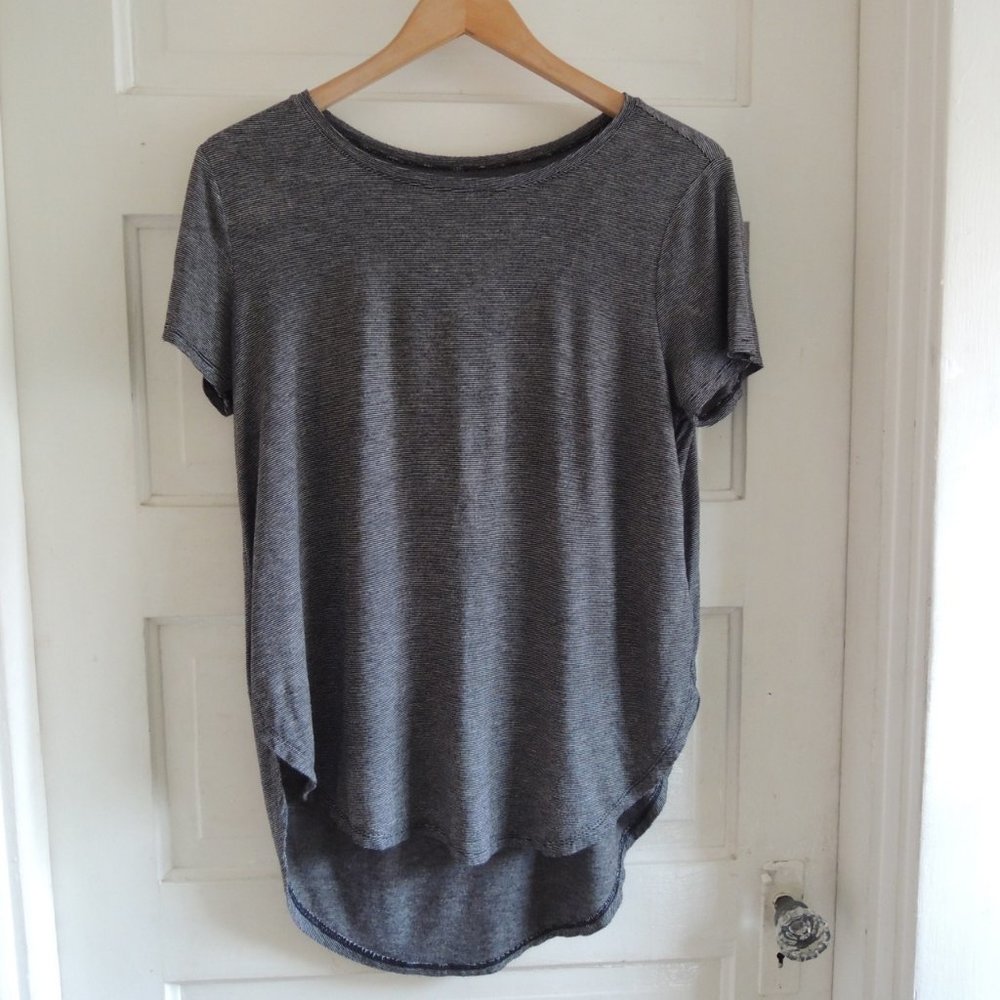 Halogen Soft Flowy Black Space Dye High Low Tee S